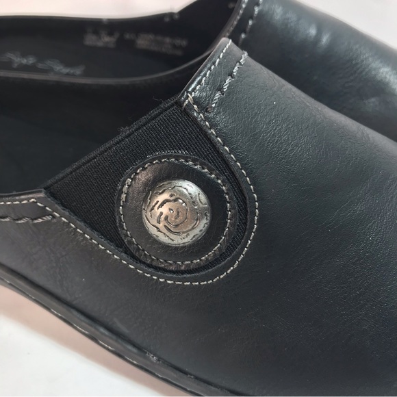 Soft Style Jamila Black Leather Slip on Flat Mules Size 8 Wide - Picture 8 of 11